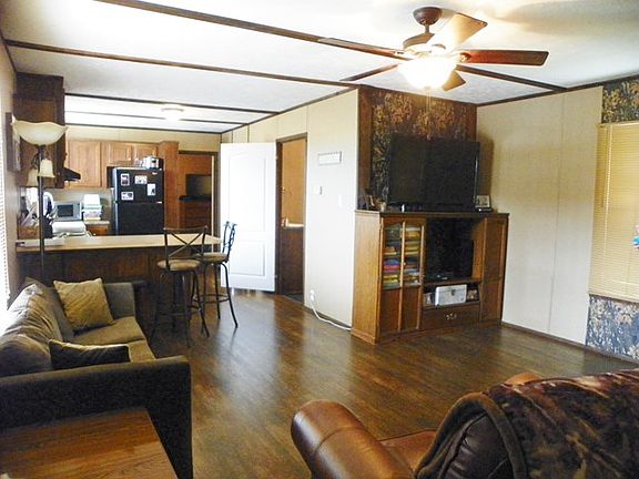3rd image of 304 Church Hill Dr