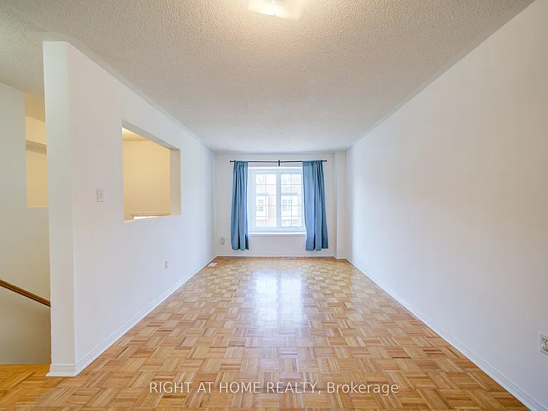120 Railroad St #9 — Photo 6