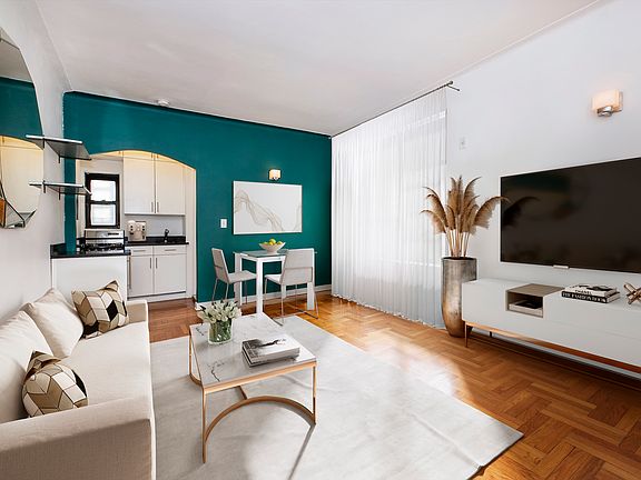 5th image of 232 E 6th St APT 5C