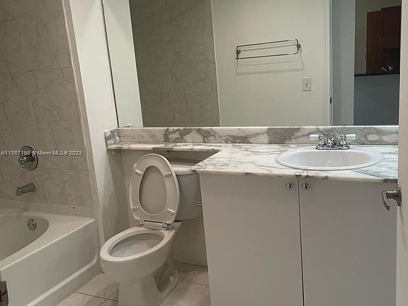 4th image of 18800 NE 29th Ave APT 207