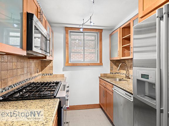 2nd image of 345 E 56th St APT 21C