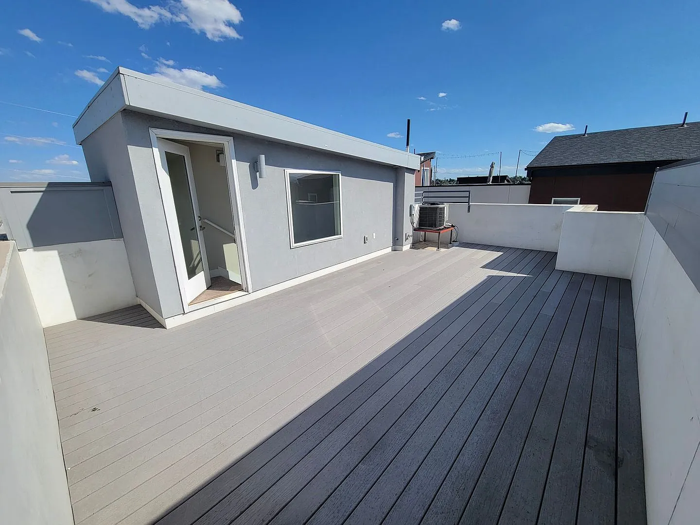 Gorgeous townhome — Photo 1