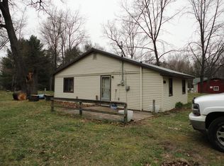 537 Davis St, Lake, MI 48632