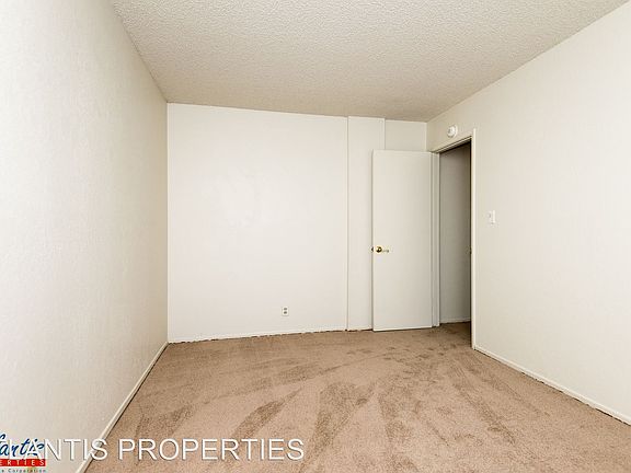 4th image of 1675 Virginia Ave APT 04