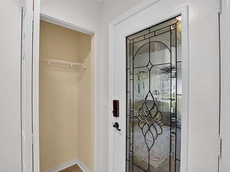 2221 Ivan Ct — Photo 5
