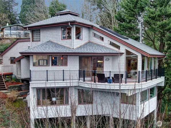 13542 40th Avenue NE, Seattle, WA 98125