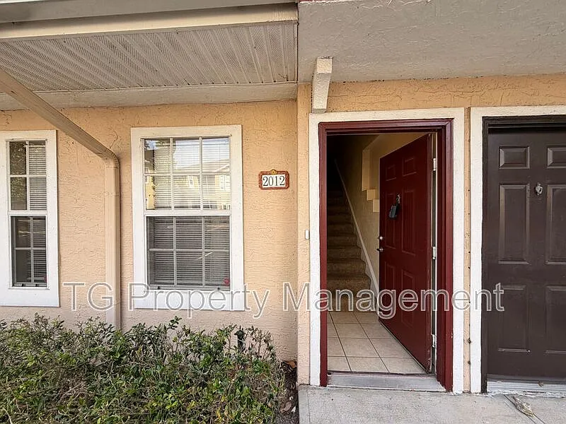 Building Photo - 10075 Gate Pkwy N #2012