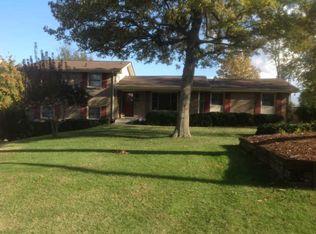 105 Crestmont Dr, Hendersonville, TN 37075