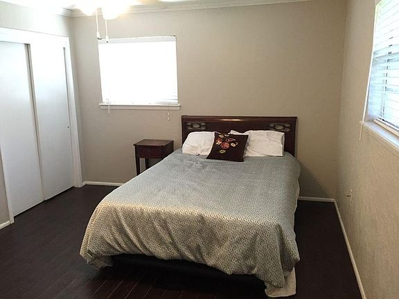 5th image of 2728 Carlton Way