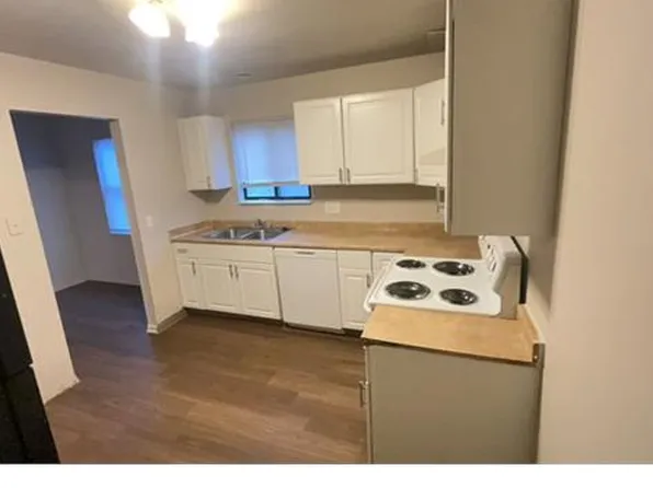 6609 Askew Ave, Kansas City, MO 64132