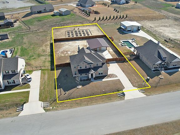 2nd image of 157 Misty Mountain Ln