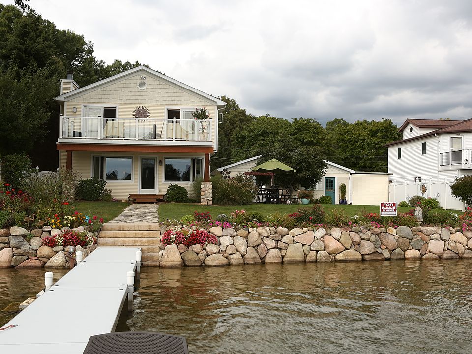 1st image of 543 Treasure Island Dr