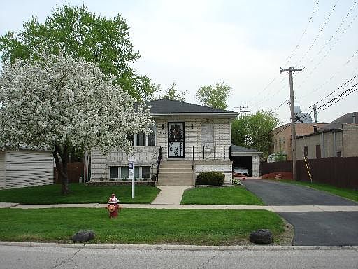1st image of 1555 N Orchard St