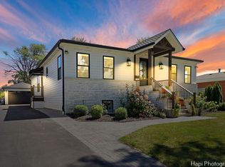905 S Can Dota Ave, Mount Prospect, IL