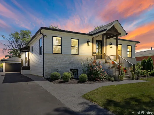 905 S Can Dota Ave, Mount Prospect, IL 60056