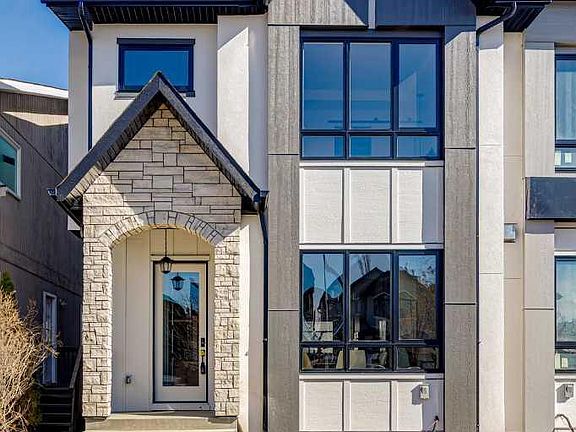 2nd image of 2620 30th St SW