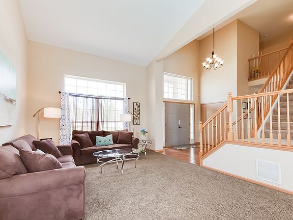 3rd image of 2809 Discovery Dr