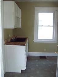 2nd image of 627 Crawford St