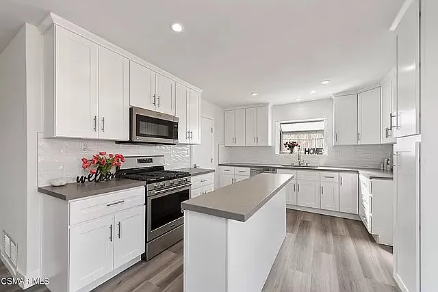 1351 Valjean Ave — Photo 10