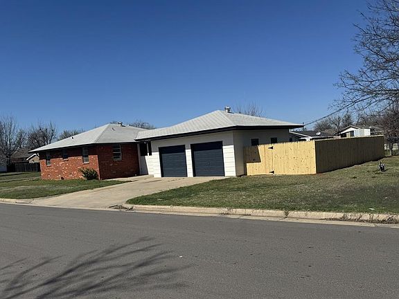 4th image of 3928 S Agnew Pl