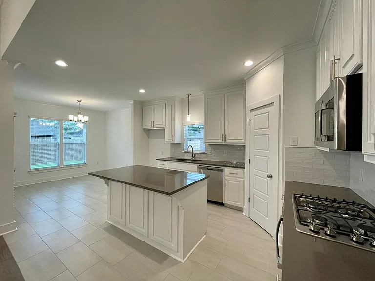 14030 Trailhead Dr — Photo 6