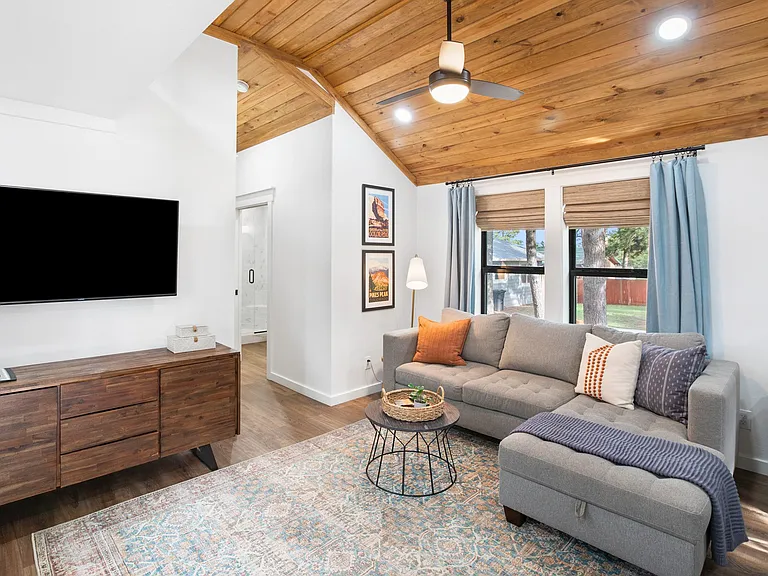 409 Woodland Ave — Photo 7