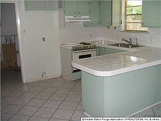 3rd image of 1111 Juanita Ave