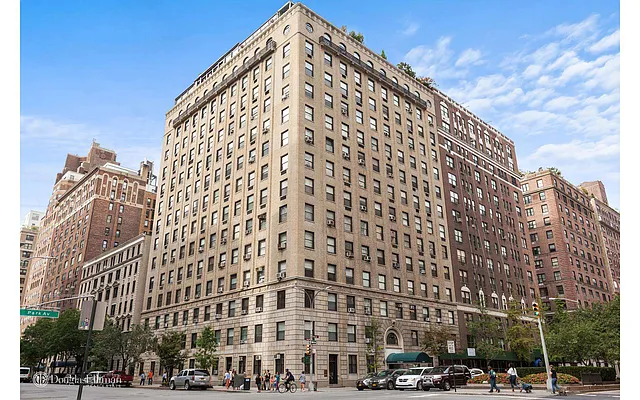 Sold by Douglas Elliman | media 15