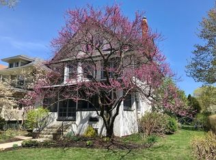 532 S Kenilworth Ave, Oak Park, IL 60304