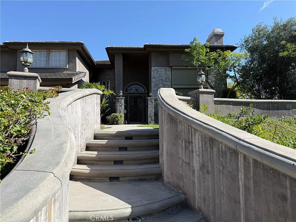 Building Photo - 22720 High Tree Cir