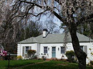 2 Waverly Rd, Asheville, NC 28803