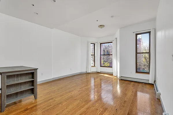 Rented by Brooklyn Rentals NYC | media 3