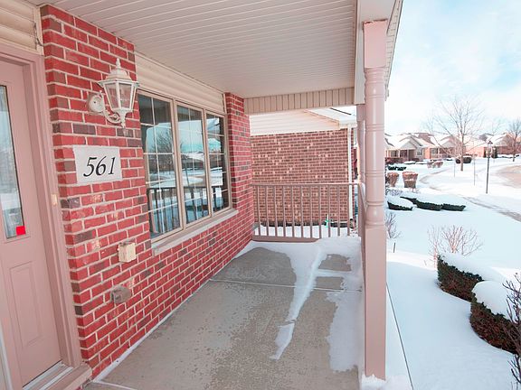 2nd image of 561 Somerset Ln