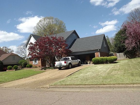 2nd image of 8226 San Augustine Ln