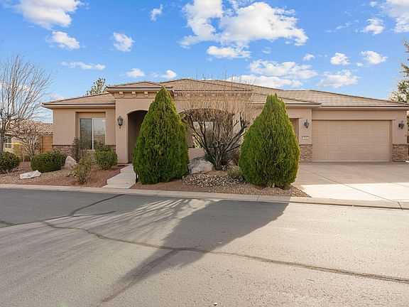 3rd image of 4945 S Accolade Cir