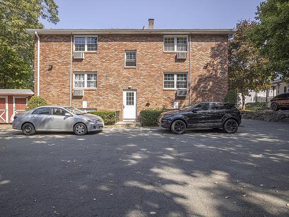 4th image of 53 Centre St #55