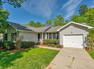 4002 Persimmon Ct, Greensboro, NC 27410