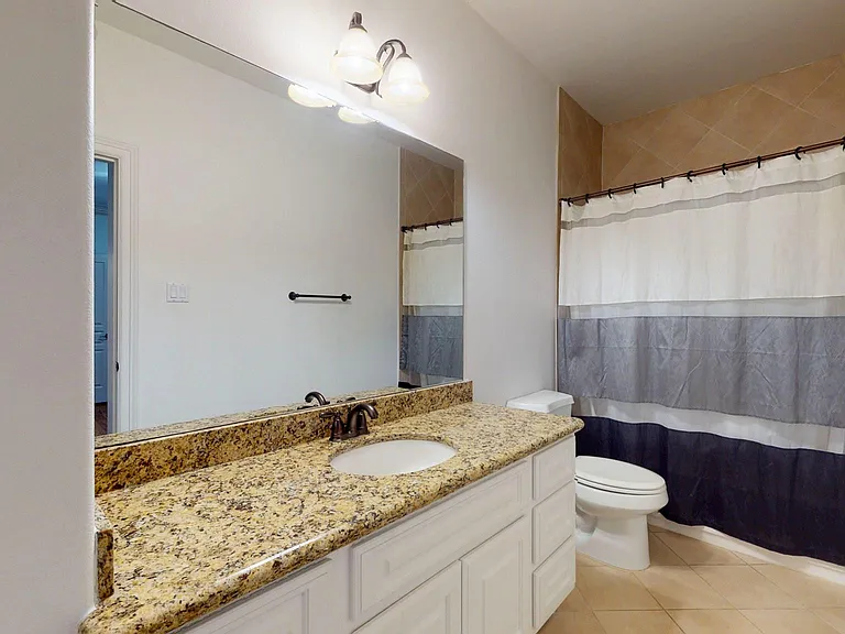 2540 Prospect St #B — Photo 9