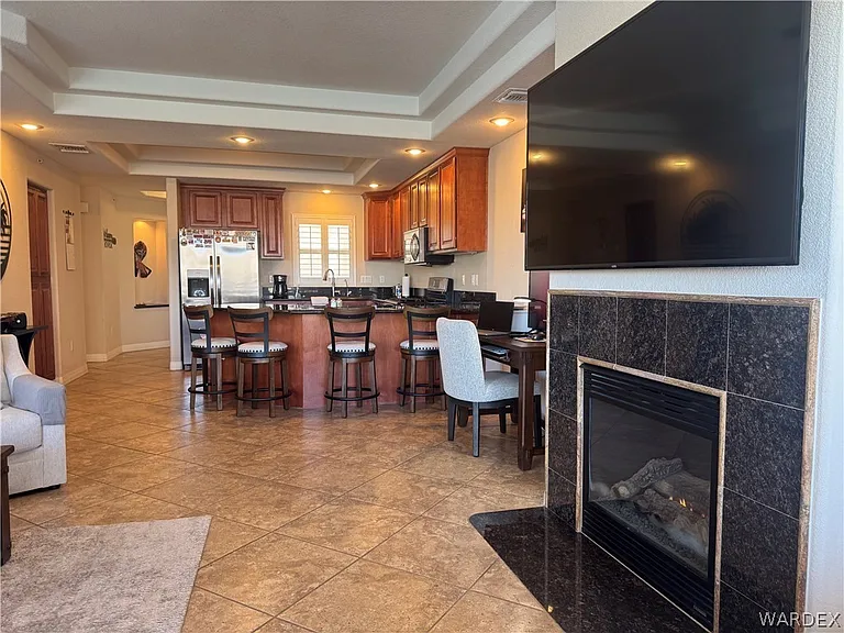 211 Moser Ave #302 — Photo 8
