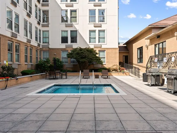 10 Regent Street image 22 of 31