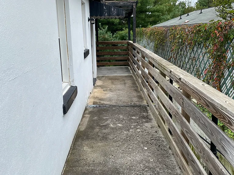 204 Clay St SW — Photo 9