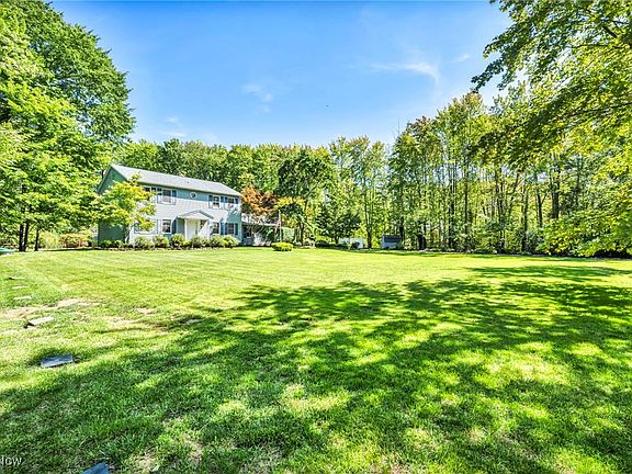 3rd image of 6893 Mildon Dr
