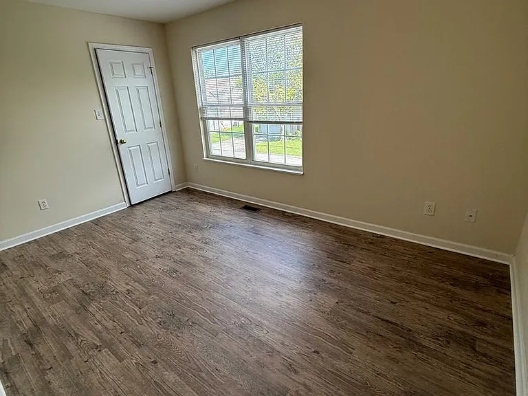 2329 Settlers Ridge Ln — Photo 16