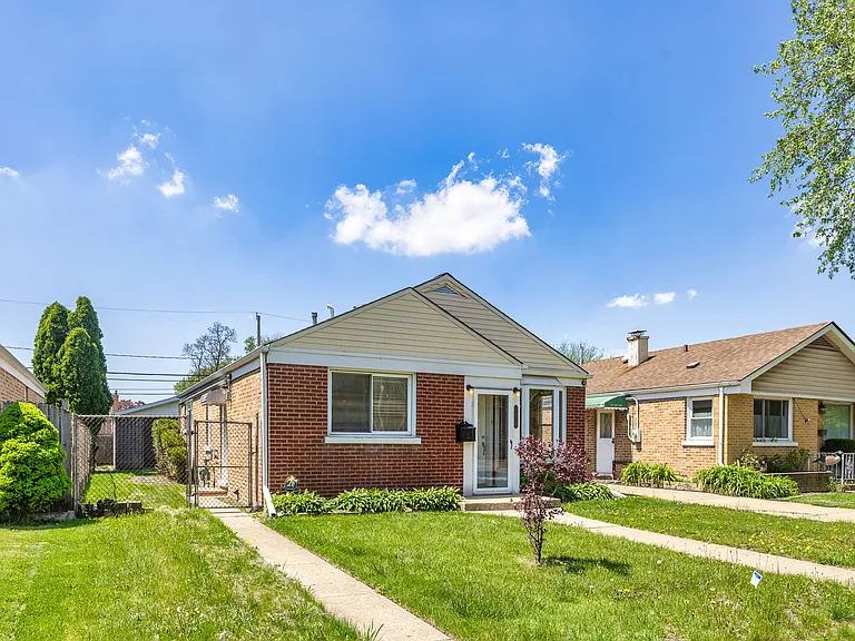 3228 Washington St — Photo 4
