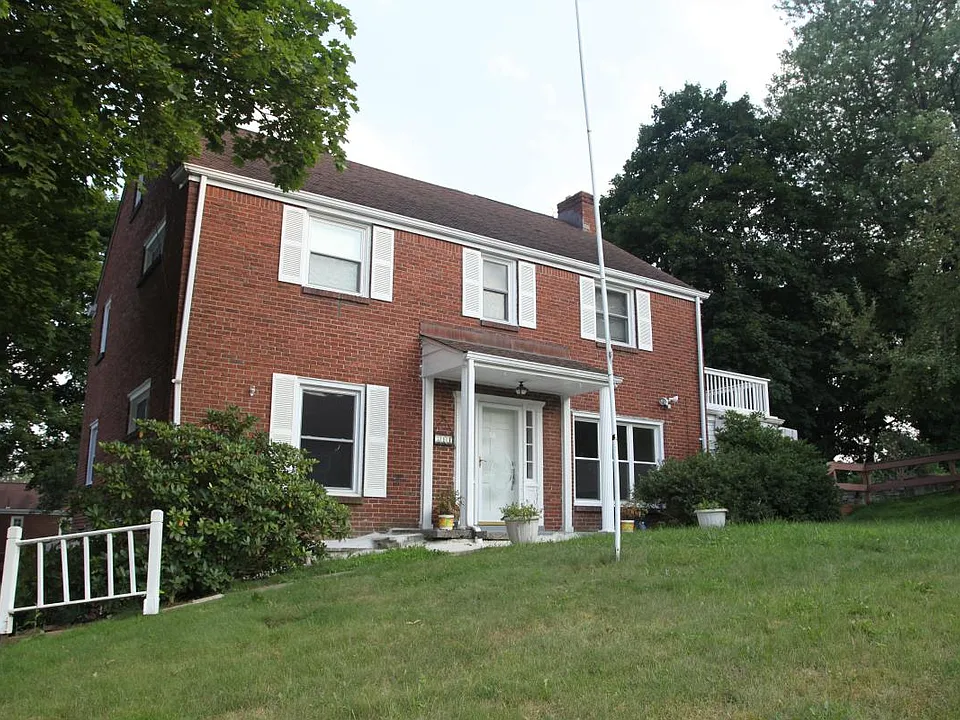 214 Orchard Park Dr
