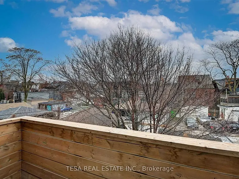 648 Bathurst St #2 — Photo 15