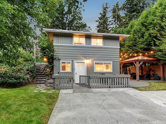 2nd image of 11056 NE 14th St
