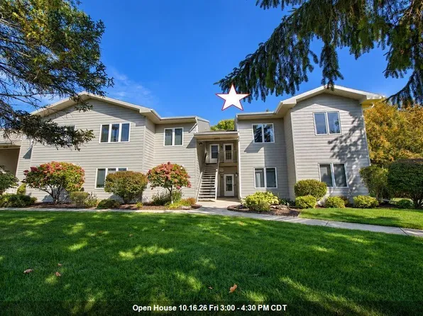 10640 N Highland Rd, Sister Bay, WI 54234