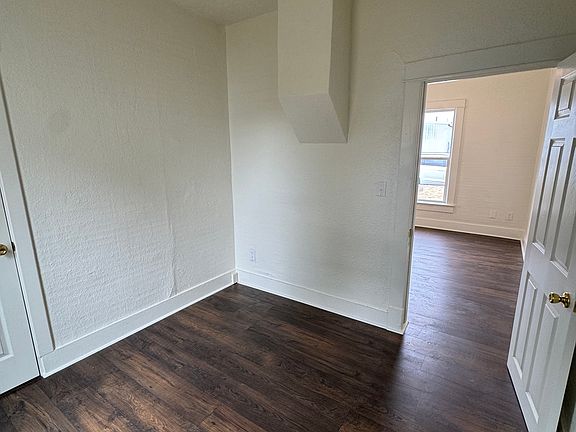 4th image of 3718 E Front Ave