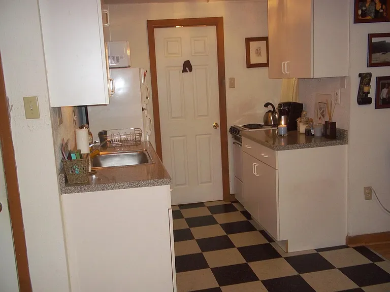 1625 Wallace St #3F — Photo 7
